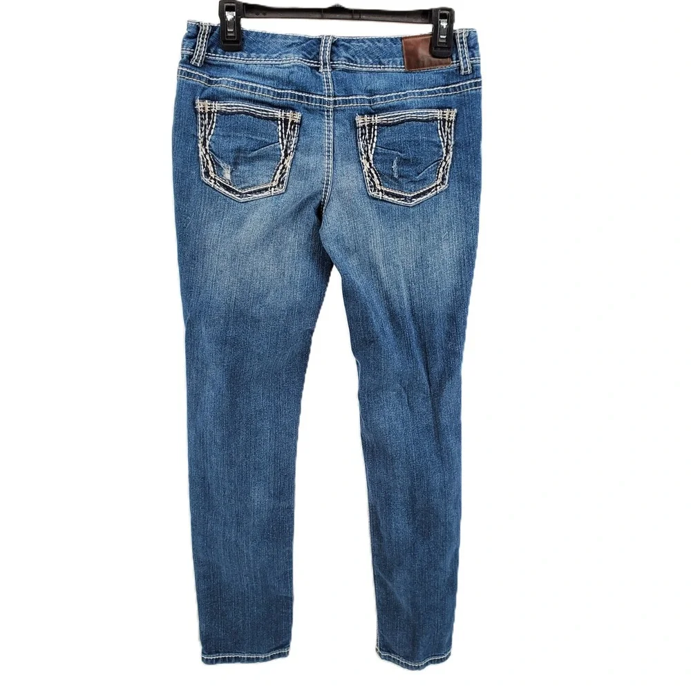 Maurices Juniors 5 / 6 Distressed Straight Leg Stretch Denim Jeans‎ Pre-Owned